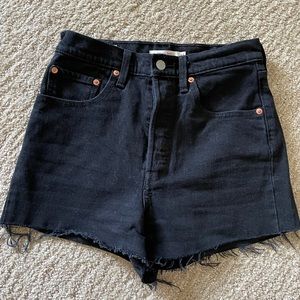 LEVIS PREMIUM DENIM BLACK SHORTS